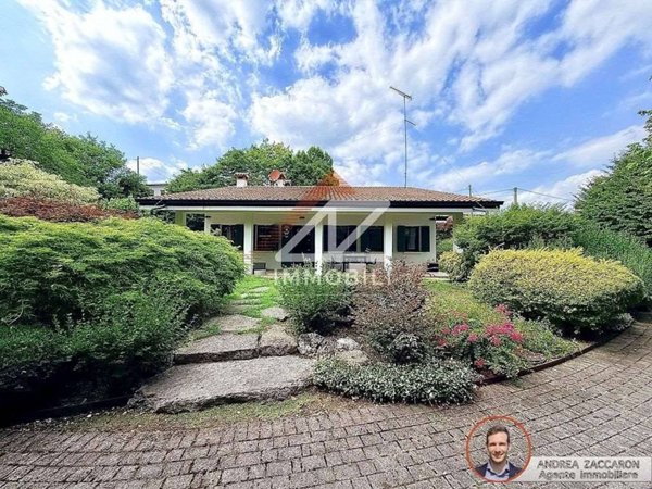 casa indipendente in vendita a Pieve di Soligo in zona Barbisano