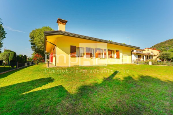 casa indipendente in vendita a Pieve di Soligo in zona Solighetto