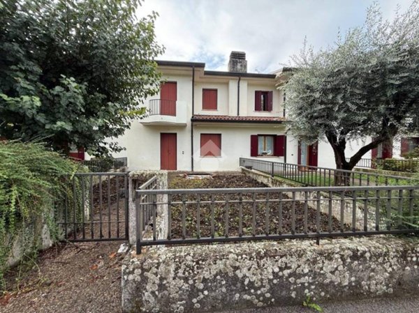 casa indipendente in vendita a Pieve di Soligo in zona Solighetto