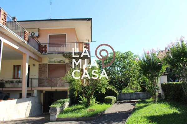 casa indipendente in vendita a Pieve di Soligo in zona Solighetto