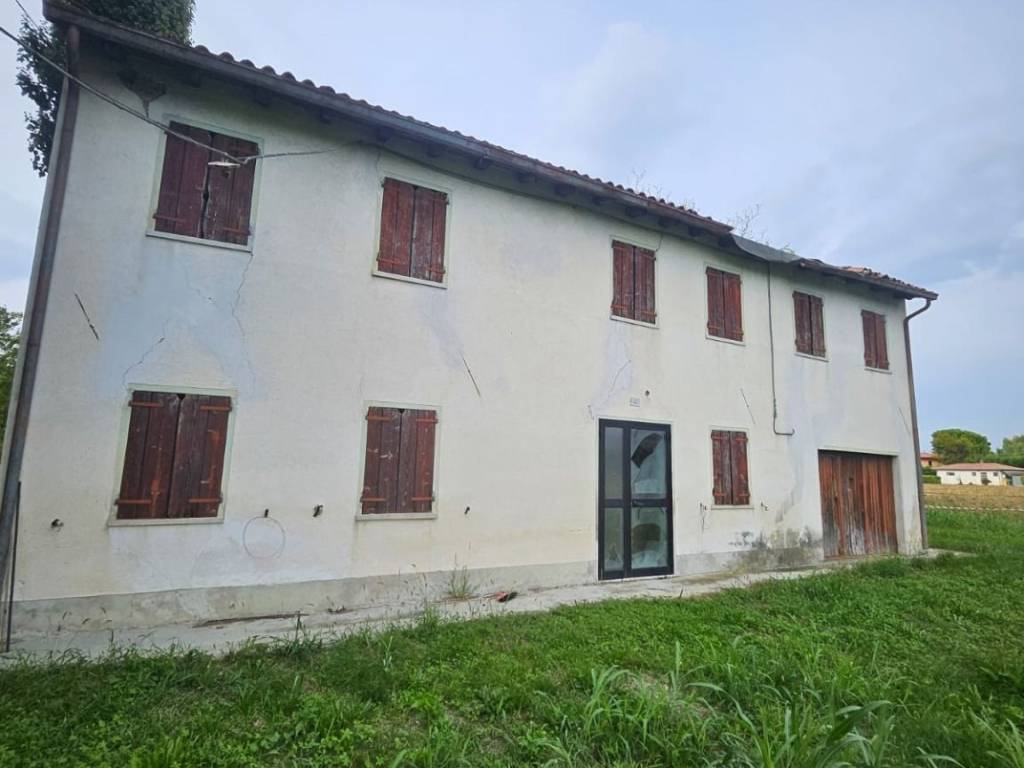 casa indipendente in vendita a Ponte di Piave in zona Levada