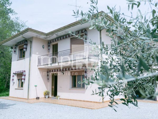 casa indipendente in vendita a Ponte di Piave in zona Negrisia