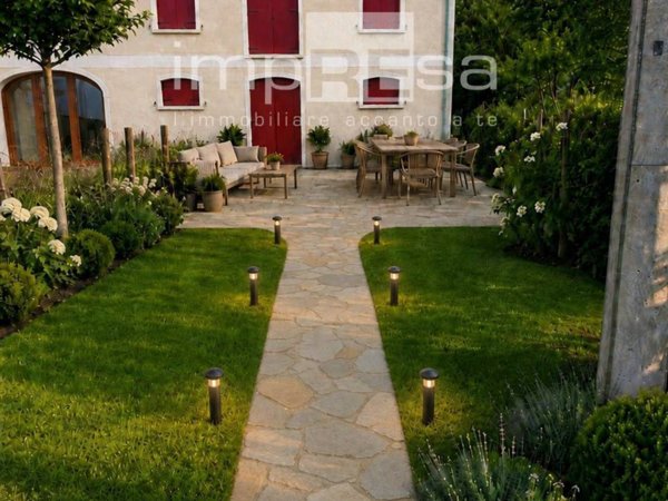 casa indipendente in vendita a Ponte di Piave in zona Busco