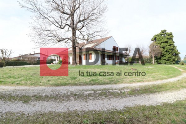 casa indipendente in vendita a Ponzano Veneto in zona Paderno