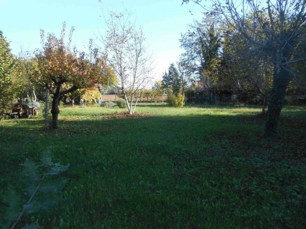 terreno edificabile in vendita a Ponzano Veneto in zona Merlengo