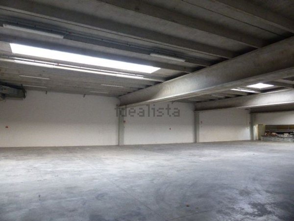 locale di sgombero in vendita a Ponzano Veneto
