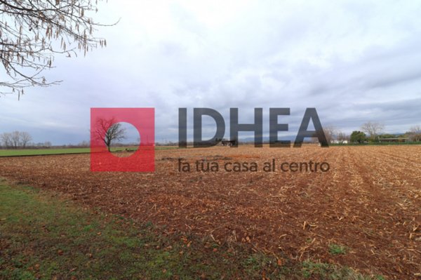 locale di sgombero in vendita a Ponzano Veneto