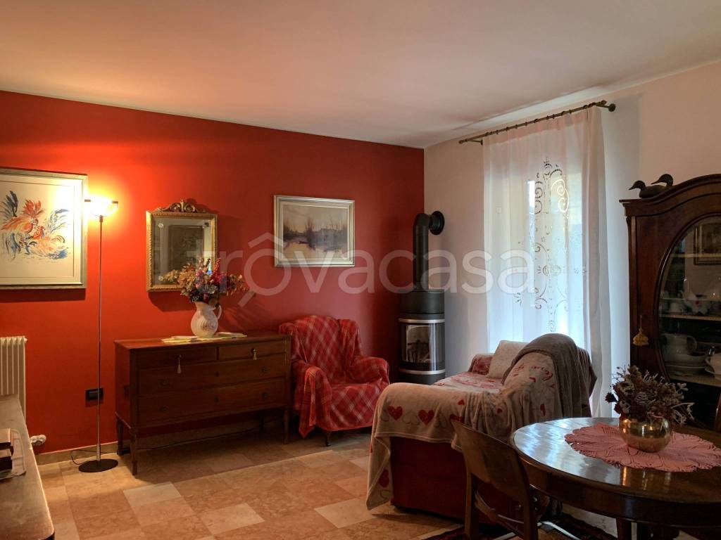 casa indipendente in vendita a Ponzano Veneto in zona Paderno