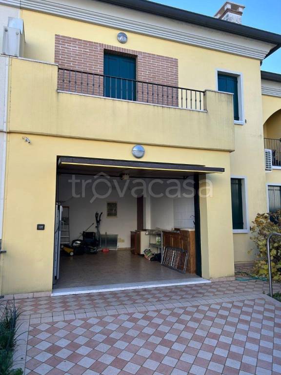 casa indipendente in vendita a Ponzano Veneto