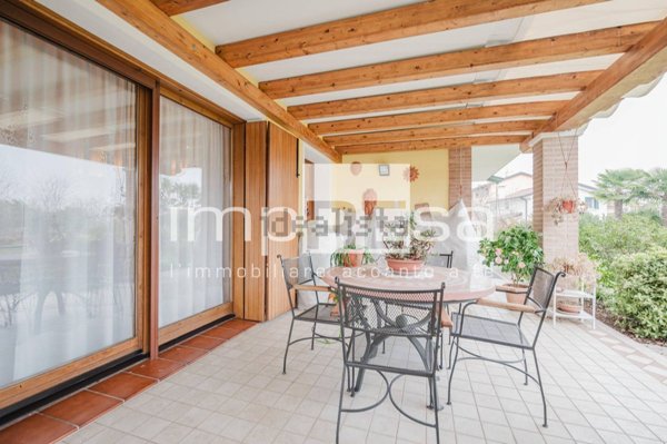 casa indipendente in vendita a Ponzano Veneto