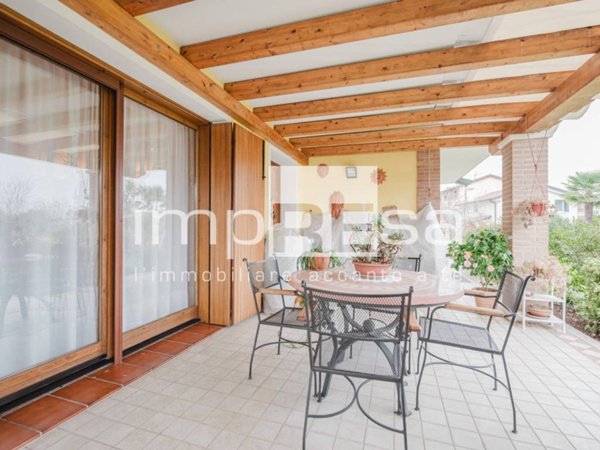 casa indipendente in vendita a Ponzano Veneto