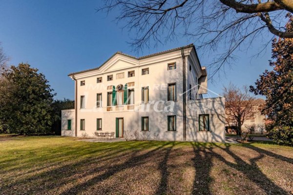 casa indipendente in vendita a Ponzano Veneto