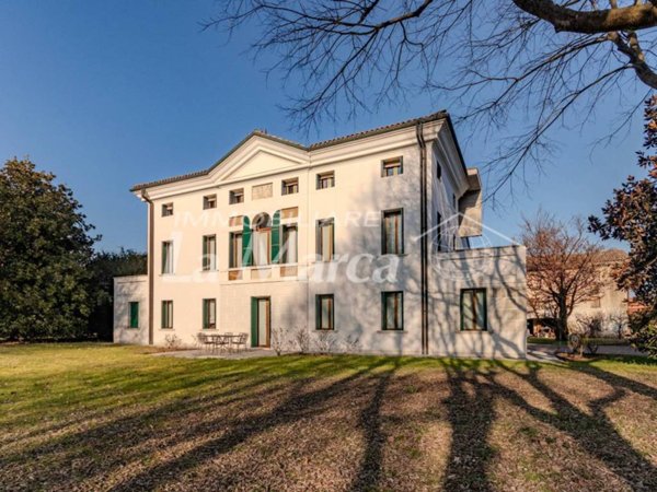 casa indipendente in vendita a Ponzano Veneto