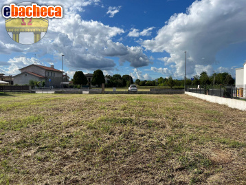 terreno edificabile in vendita a Ponzano Veneto