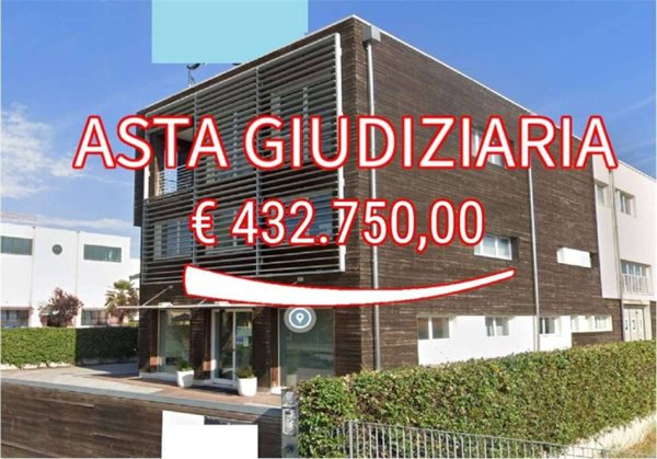 negozio in vendita a Ponzano Veneto