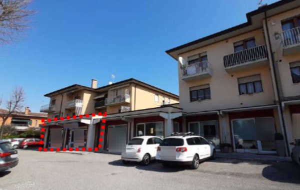 negozio in vendita a Ponzano Veneto
