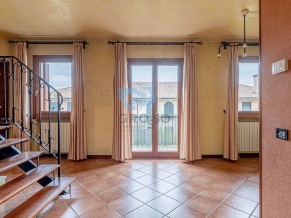 appartamento in vendita a Ponzano Veneto in zona Paderno