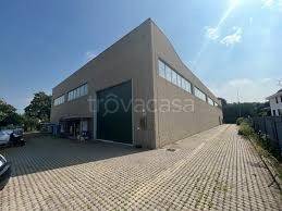locale commerciale in vendita a Ponzano Veneto