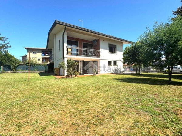 casa indipendente in vendita a Ponzano Veneto in zona Merlengo