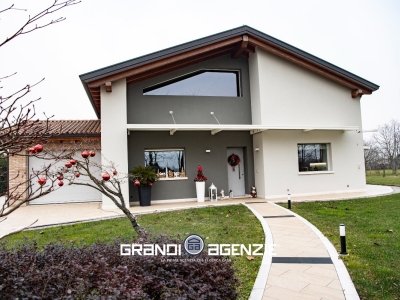 casa indipendente in vendita a Ponzano Veneto