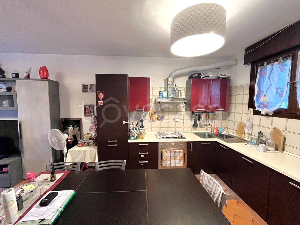 casa indipendente in vendita a Ponzano Veneto in zona Paderno