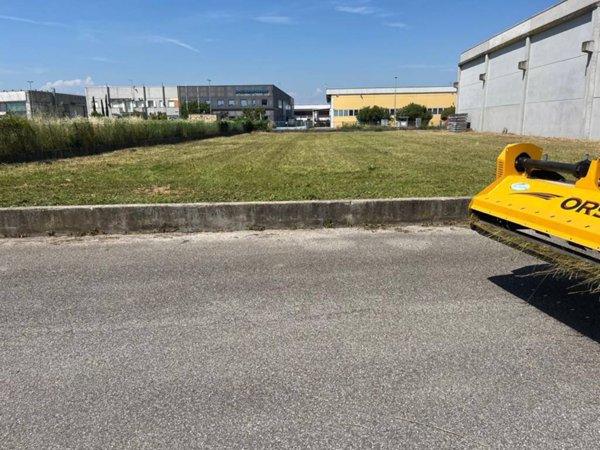 terreno edificabile in vendita a Ponzano Veneto