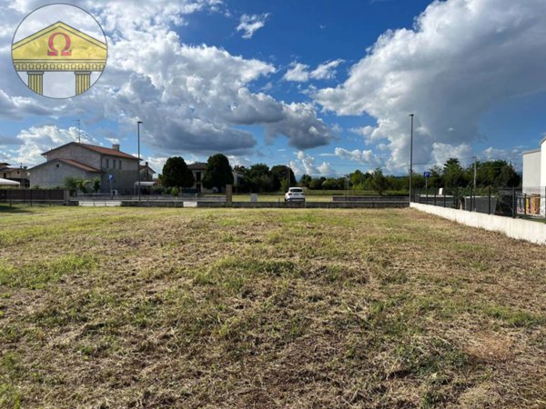 terreno edificabile in vendita a Ponzano Veneto