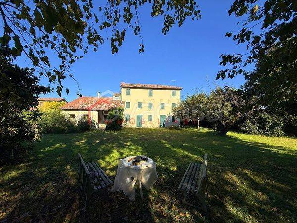 casa indipendente in vendita a Ponzano Veneto