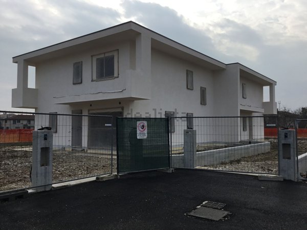 casa indipendente in vendita a Ponzano Veneto