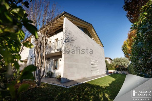 casa indipendente in vendita a Ponzano Veneto in zona Paderno