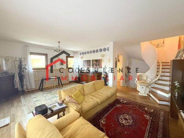 casa indipendente in vendita a Ponzano Veneto in zona Paderno