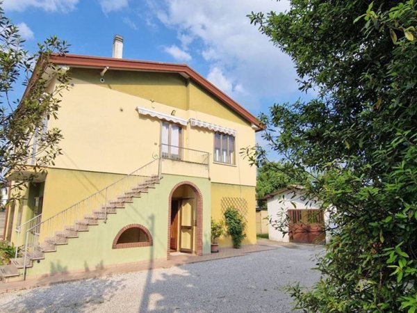 casa indipendente in vendita a Ponzano Veneto