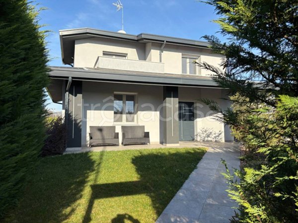 casa indipendente in vendita a Ponzano Veneto