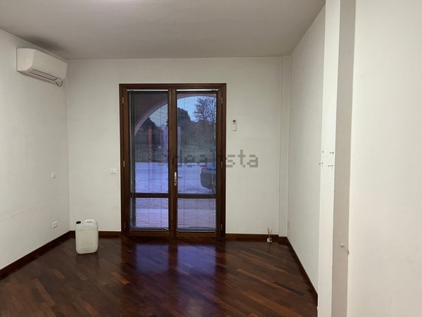 ufficio in vendita a Ponzano Veneto