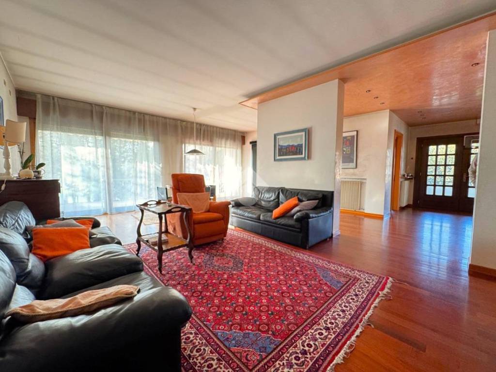 casa indipendente in vendita a Ponzano Veneto