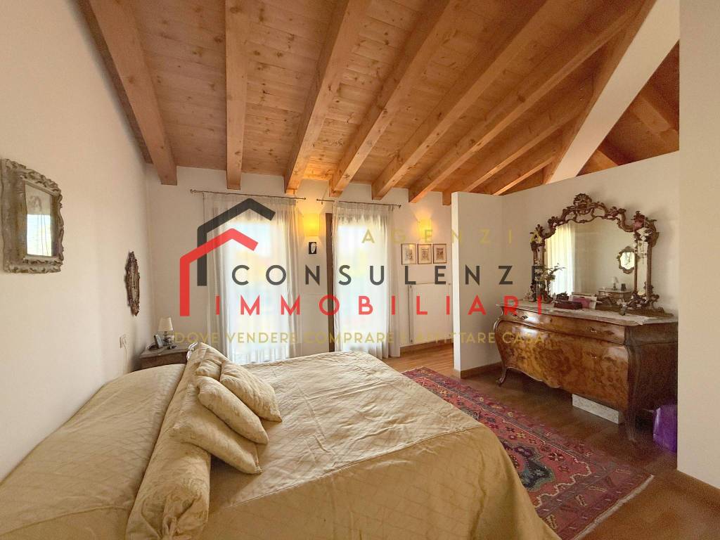 casa indipendente in vendita a Ponzano Veneto in zona Paderno