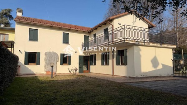 casa indipendente in vendita a Ponzano Veneto in zona Merlengo