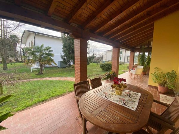 casa indipendente in vendita a Ponzano Veneto