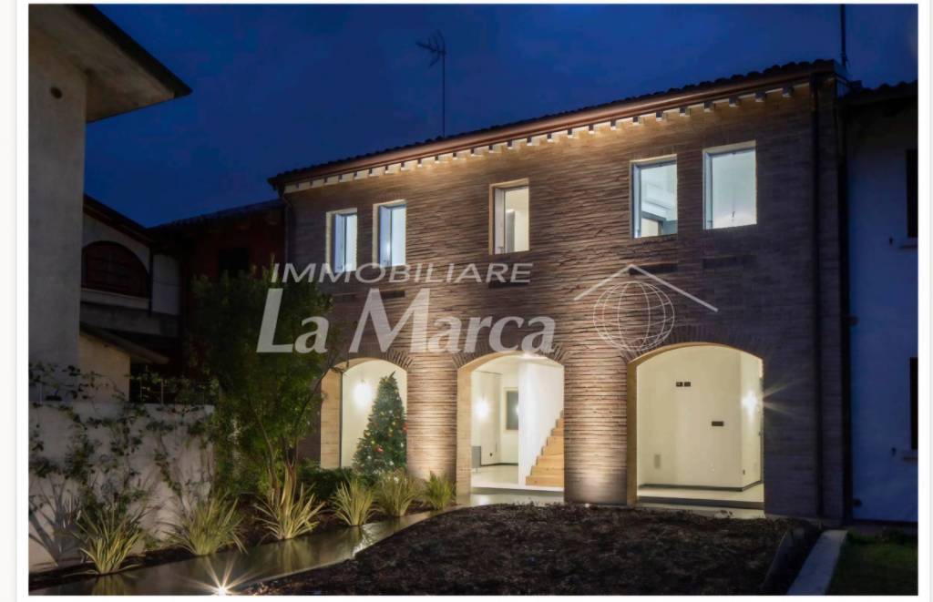 casa indipendente in vendita a Ponzano Veneto in zona Merlengo