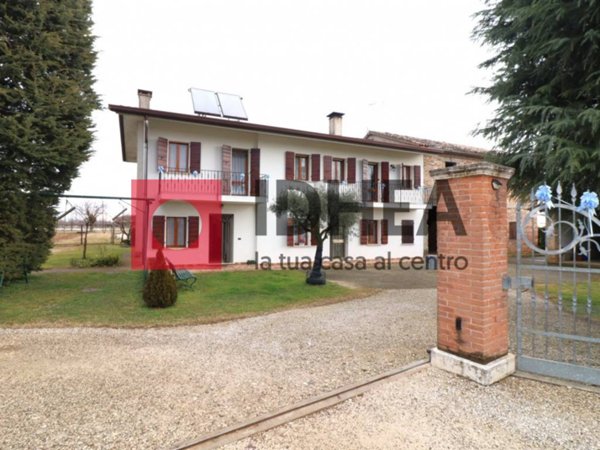 casa indipendente in vendita a Ponzano Veneto in zona Paderno