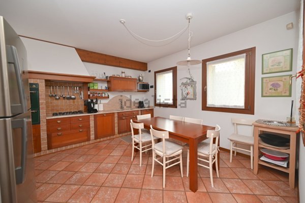 casa indipendente in vendita a Ponzano Veneto