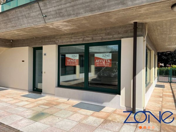 negozio in vendita a Ponzano Veneto in zona Paderno
