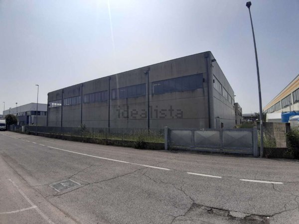 capannone in vendita a Ponzano Veneto