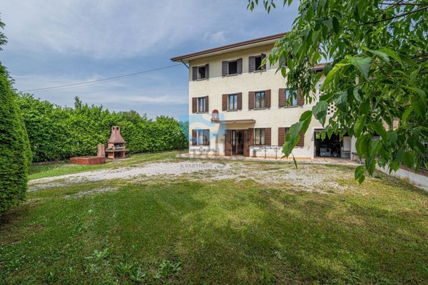 casa indipendente in vendita a Ponzano Veneto in zona Paderno