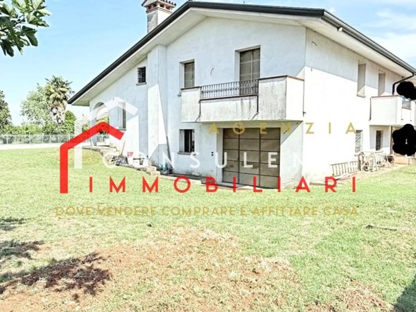 casa indipendente in vendita a Ponzano Veneto