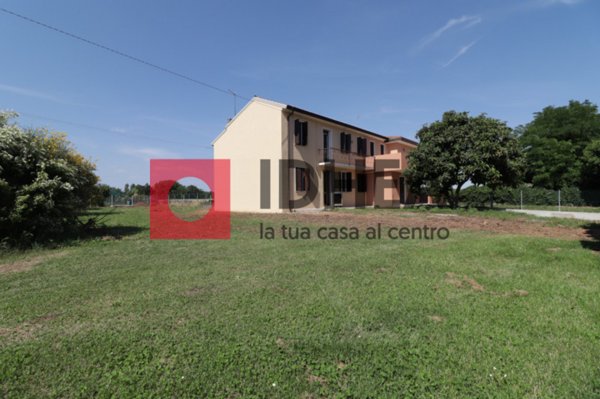 casa indipendente in vendita a Ponzano Veneto in zona Paderno