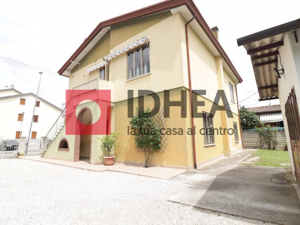 casa indipendente in vendita a Ponzano Veneto in zona Paderno