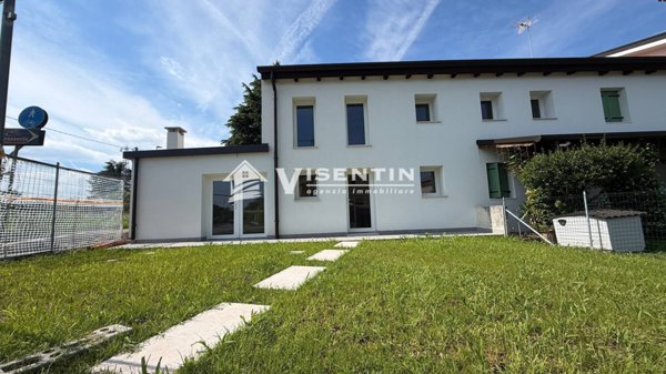 casa indipendente in vendita a Ponzano Veneto