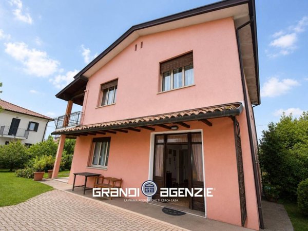 casa indipendente in vendita a Ponzano Veneto