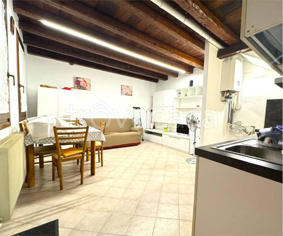 appartamento in vendita a Ponzano Veneto in zona Ponzano Veneto